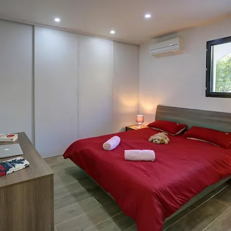 Appartement très récent a 200 m de la mer Saint Aygulf Extérieur photo